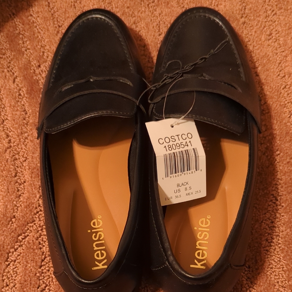Kensie Women's Black Slip-On Loafers